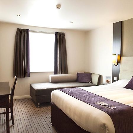 Premier Inn Basingstoke West المظهر الخارجي الصورة