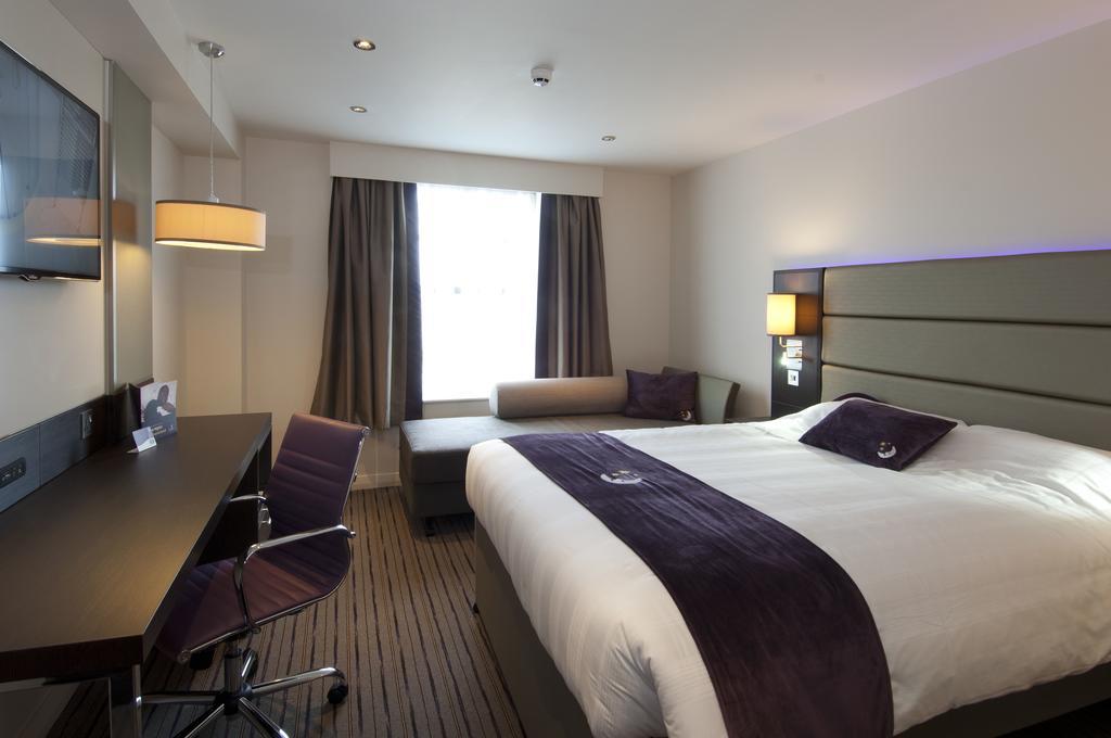 Premier Inn Basingstoke West المظهر الخارجي الصورة