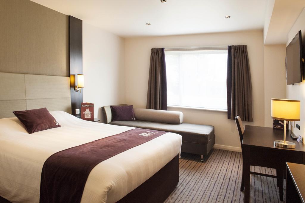 Premier Inn Basingstoke West المظهر الخارجي الصورة