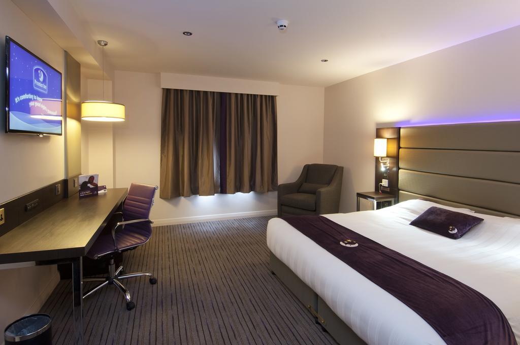 Premier Inn Basingstoke West المظهر الخارجي الصورة