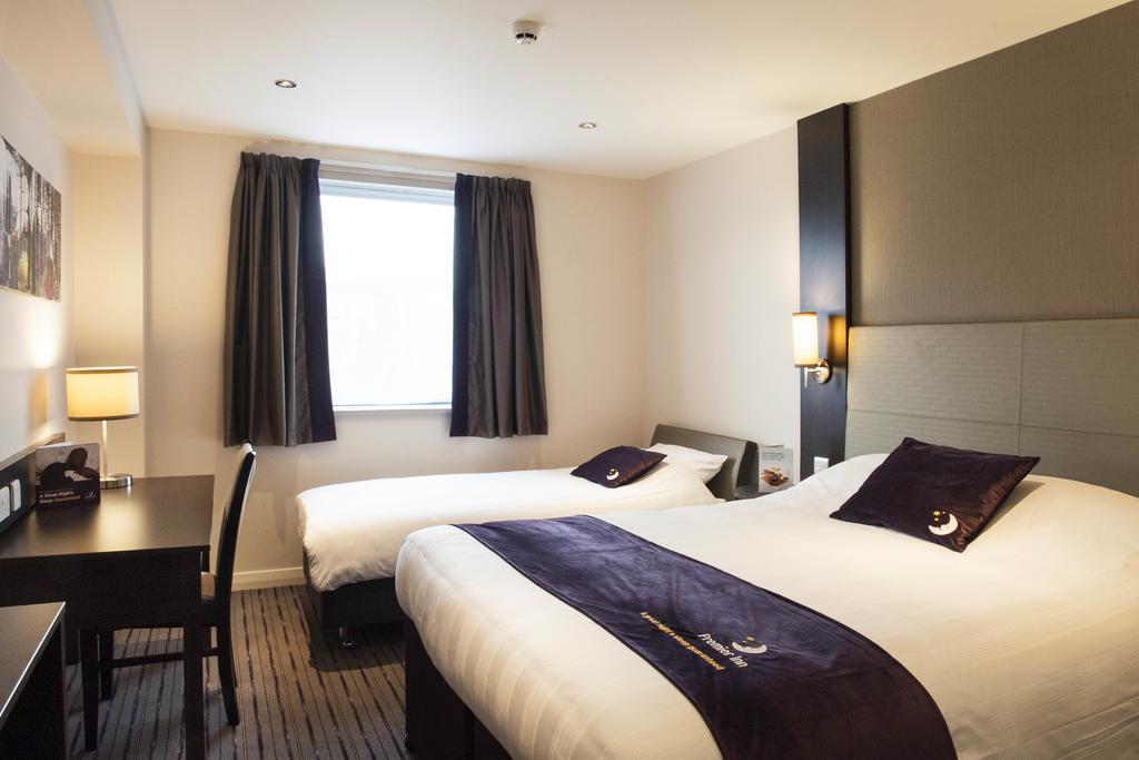 Premier Inn Basingstoke West المظهر الخارجي الصورة