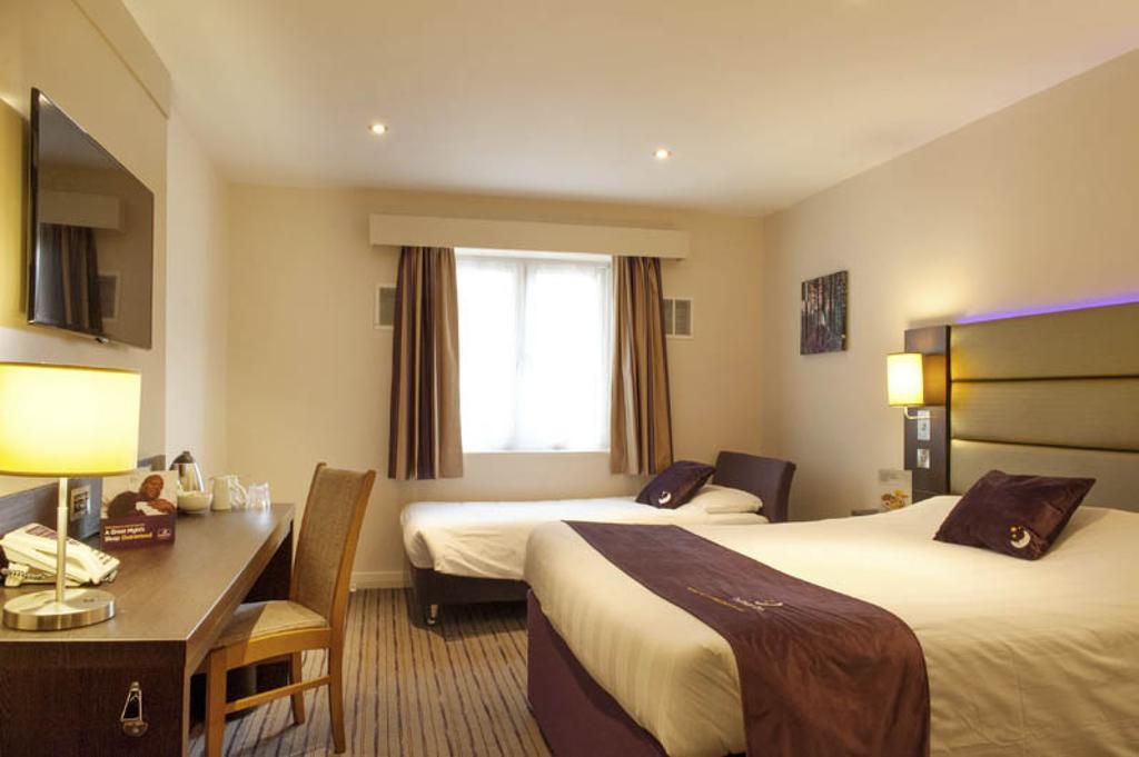 Premier Inn Basingstoke West المظهر الخارجي الصورة