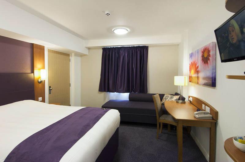Premier Inn Basingstoke West المظهر الخارجي الصورة